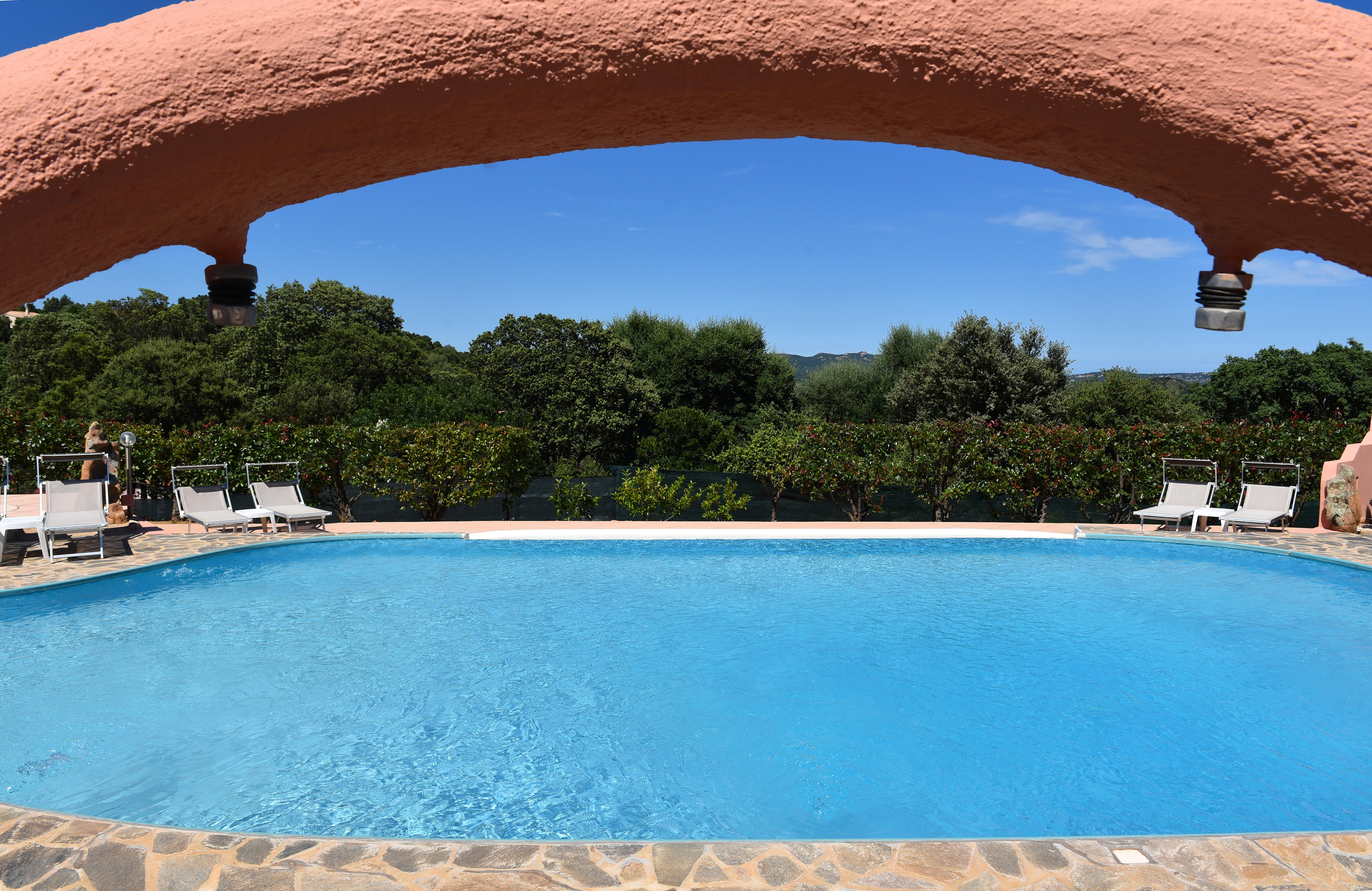 Superbe résidence de vacances avec piscine à Porto-Vecchio